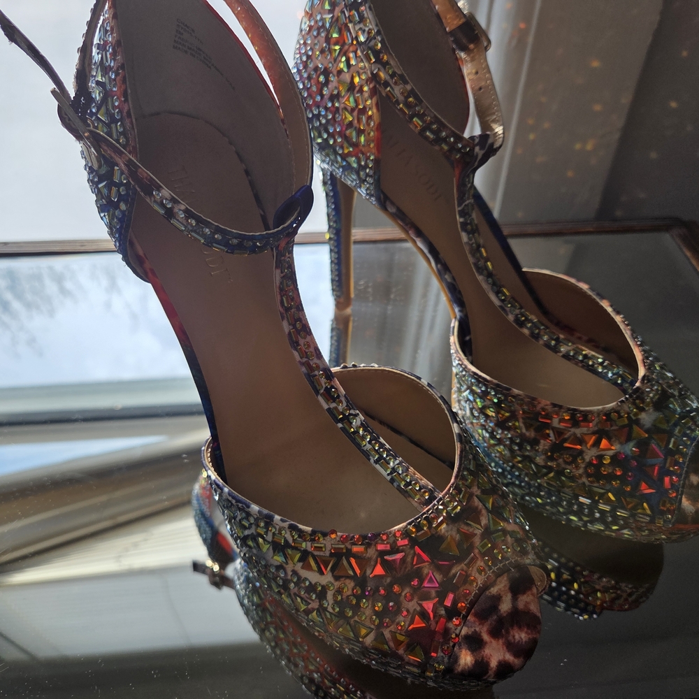 Colorful Embellished Women's Heels - Picture 2 of 8